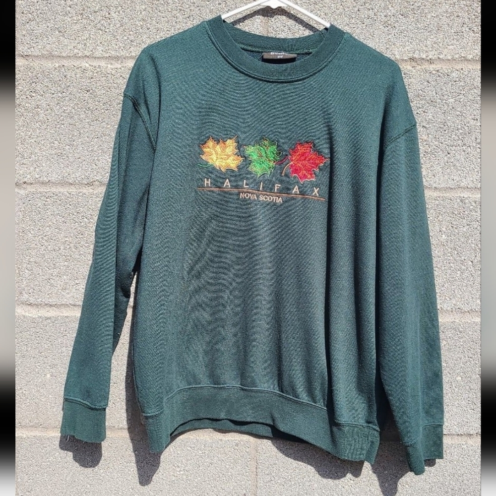 Hunter Green Embroidered Halifax Nova Scotia Sweatshirt Size M